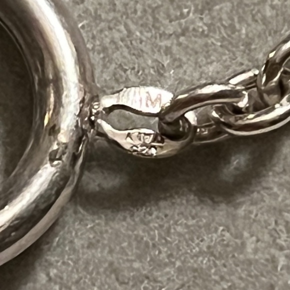 Silver Loop & Toggle Bracelet - Picture 6 of 7